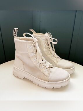 Dr. Martens White Combat Boots  Platform Combs W Style